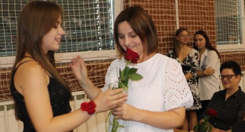 Stypendia i nagrody wójta na zakończenie roku szkolnego – ale będą wakacje! 