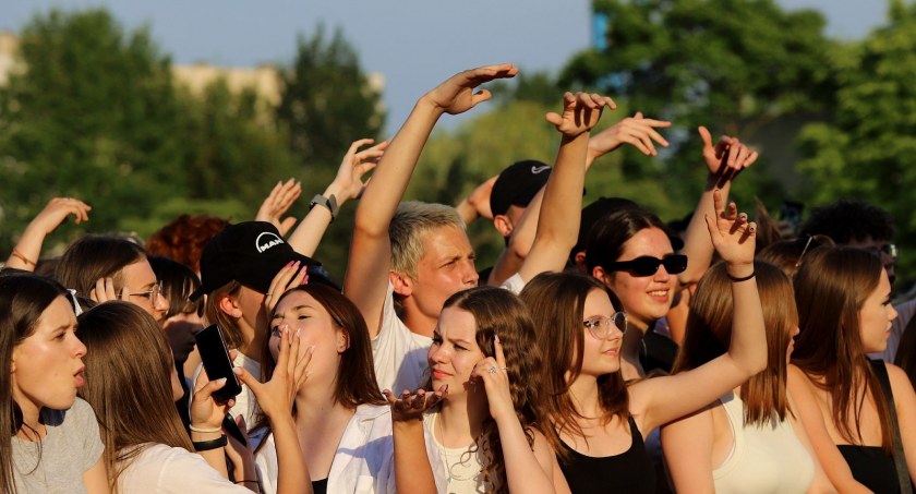 Koncert White 2115 w Kaliszu. Tłumy na Polach Marsowych