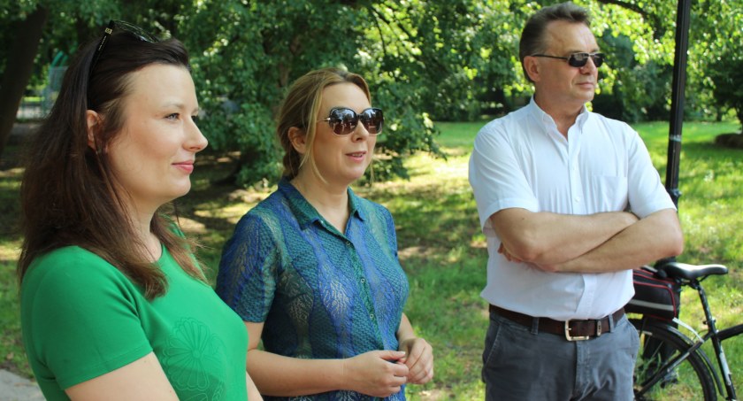 „Zabetonowali” Kalisz? Radni „Polska 2050” krytycznie o działaniach władz miasta  w kwestii miejskiej zieleni