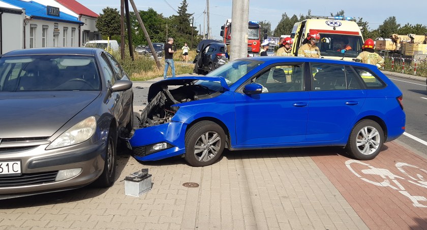 Trzy rozbite auta i wysoki mandat. Kaliszanka nie ustąpiła pierwszeństwa przejazdu na ul. Łódzkiej 