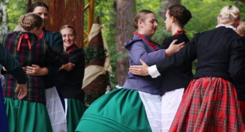 Biesiada Folkloru Ziemi Kaliskiej – Brzeziny 2022 – kaliski CKiS  podsumował imprezę