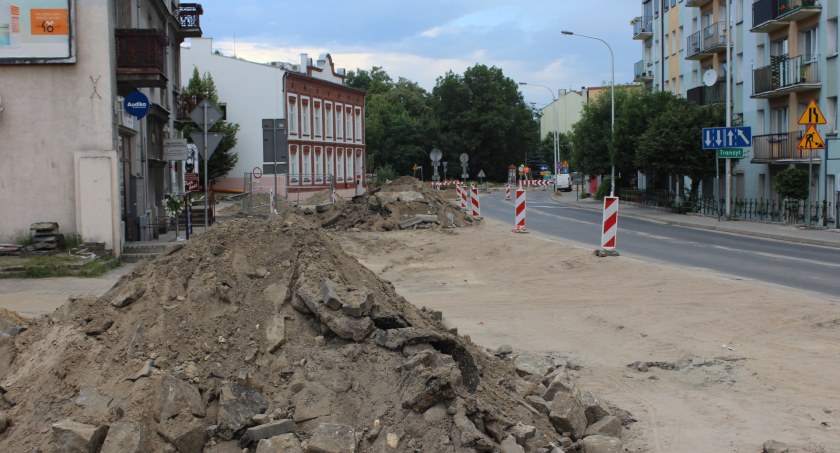 2 sierpnia wyłączenie z ruchu kołowego odcinka ul. Nowy Świat pomiędzy ul. Legionów, a ul. Rzemieślniczą
