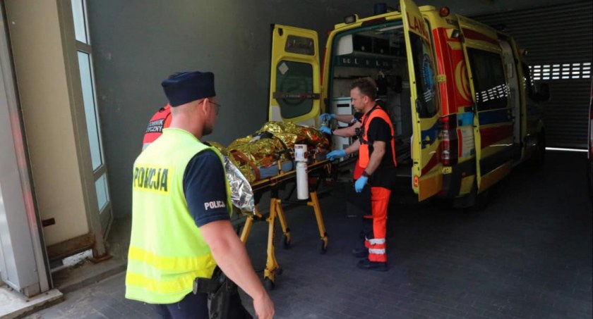 Młody mężczyzna z raną kłutą trafił do kaliskiego szpitala