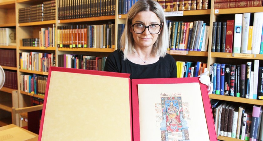 Sensacja historyczna w Kaliszu! Odnaleziono zaginione strony „Statutu kaliskiego”