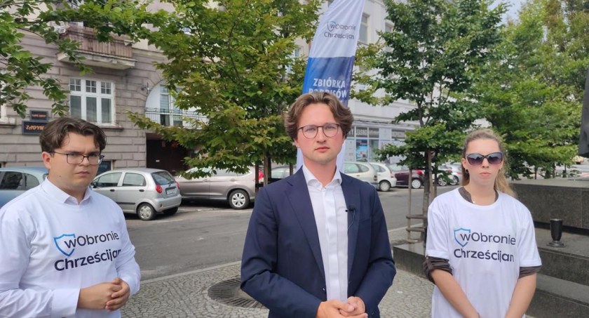 W Kaliszu Solidarna Polska zbiera podpisy w obronie chrześcijan