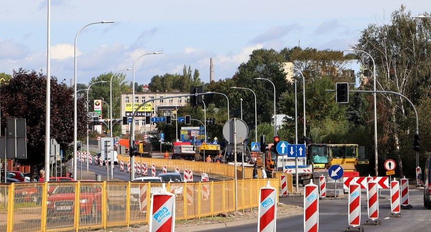 Zmiany w organizacji ruchu na al. Wojska Polskiego