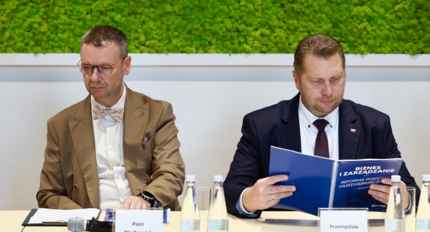 Biznes i zarządzanie zamiast Podstaw przedsiębiorczości – nowy przedmiot w szkołach ponadpodstawowych 