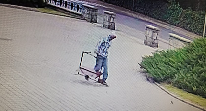 Zuchwała kradzież w jednym z kaliskich kościołów. Wszystko nagrała kamera monitoringu!