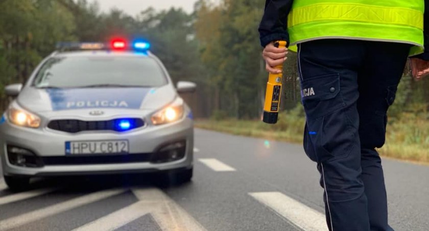 Pijany kierowca zatrzymany dzięki reakcji świadka