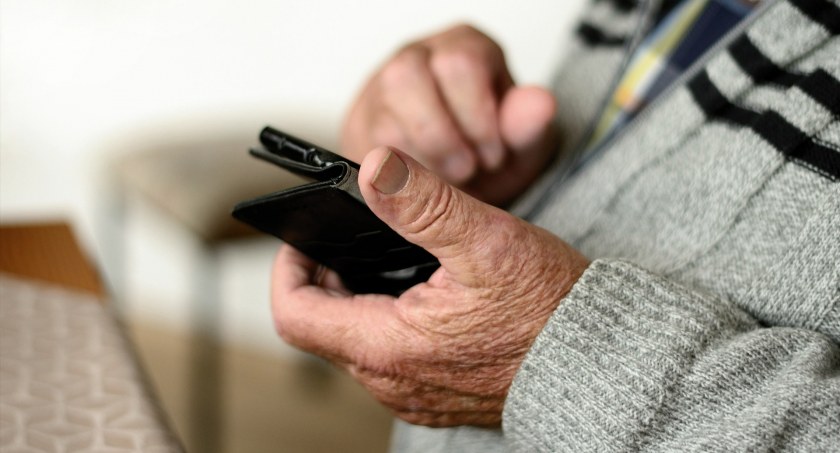 Senior nie dał się oszukać fałszywemu policjantowi. Zaproponował mu spotkanie w… kaliskiej komendzie