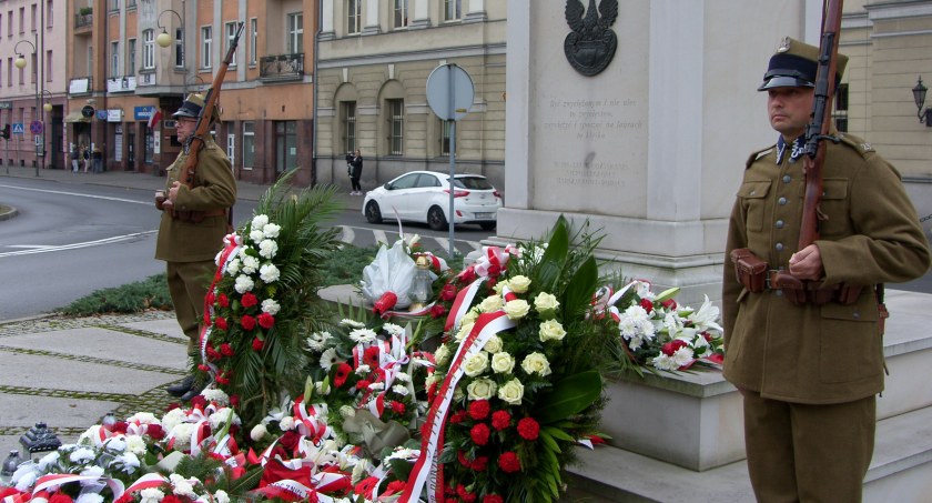 Kaliszanie uczcili 104 rocznicę odzyskania niepodległości [ZDJĘCIA]