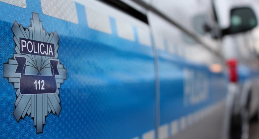 Uszkodził BMW i odjechał. Sprawcy szuka policja