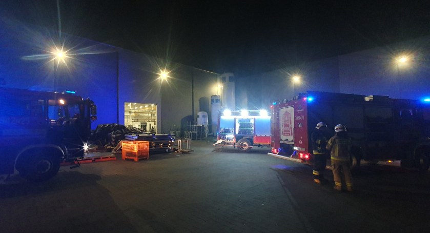 Pożar wentylacji w hali produkcyjnej w Opatówku