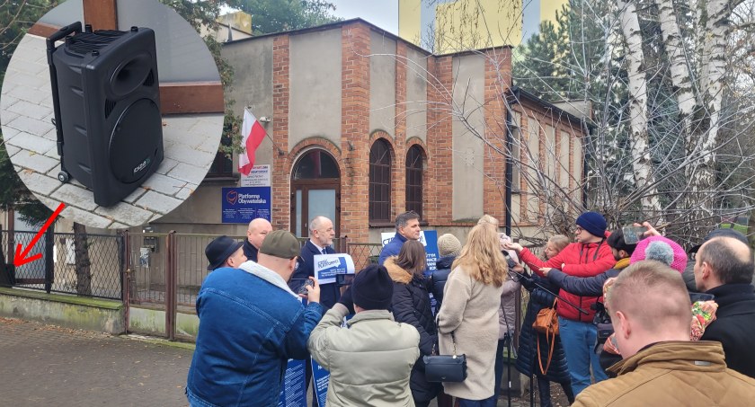 Posłowie Pis zebrali się przed biurem PO. Zostali zagłuszeni głośną muzyką 