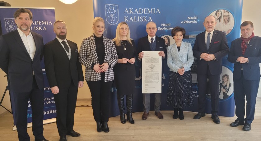 Akademia Kaliska uruchamia studia lekarskie, a wkrótce prawnicze