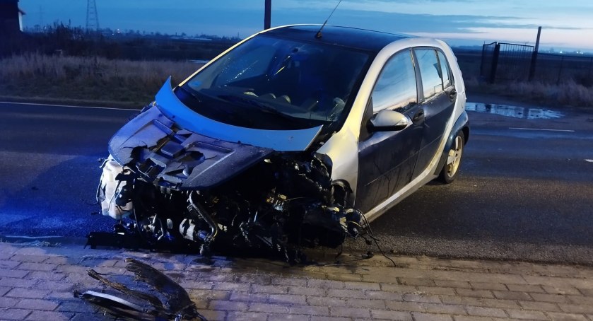 Zderzenie samochodów w Pawłówku