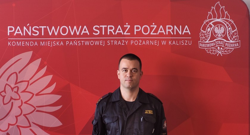 Gasili pożar co 16 godzin
