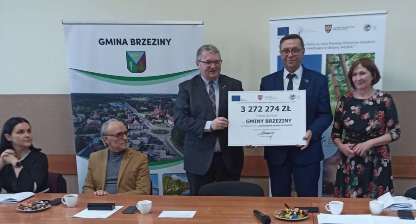 Blisko 3.3 mln zł dla gminy Brzeziny