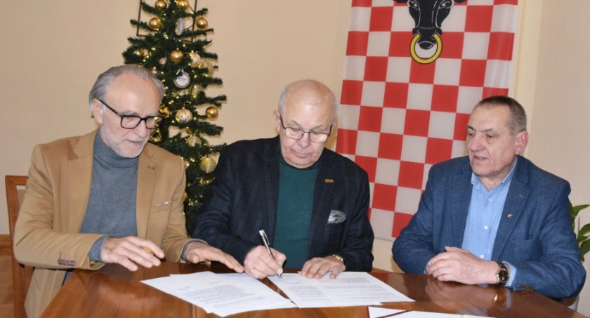 Starostwo kaliskie będzie współpracować z Akademią Kaliską w zakresie studiów prawniczych