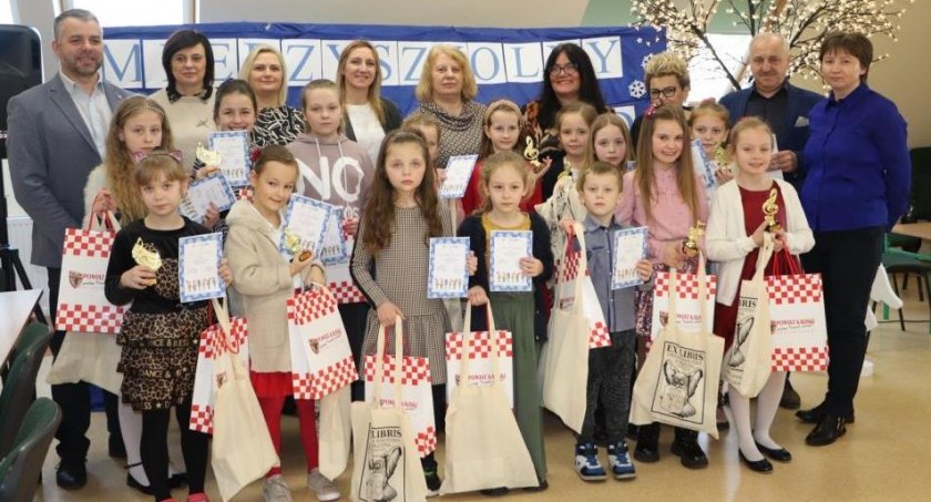Międzyszkolny Konkurs Kolęd i Pastorałek w Jankowie Pierwszym