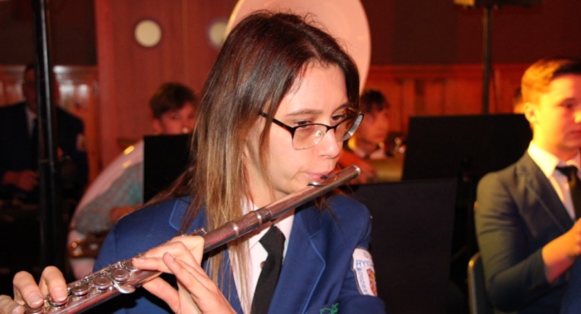 Koncert w Rychnowie „okraszony” debiutanckim występem mażoretek