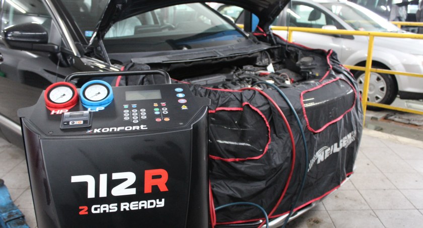 Auto Service Rondo: Przy pełnym serwisie  klimatyzacji ozonowanie za pół ceny
