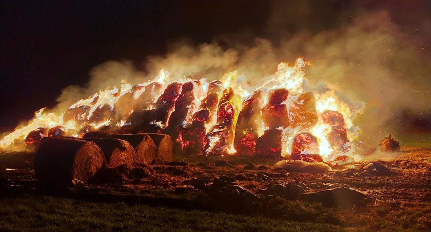 Pożar stogu słomy w Koźlątkowie