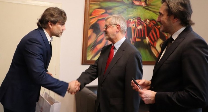 Po 40 latach pracy w kaliskim Koperniku przeszedł na emeryturę – pożegnanie Lecha Moryksiewicza przez włodarzy Kalisza