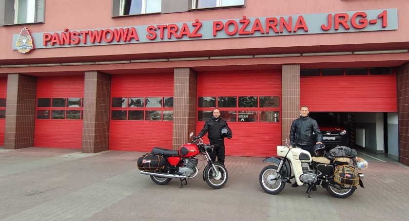 Wyprawa motocyklowa kaliskich strażaków. Jadą w świat na ponad 50-letnich MZ-kach
