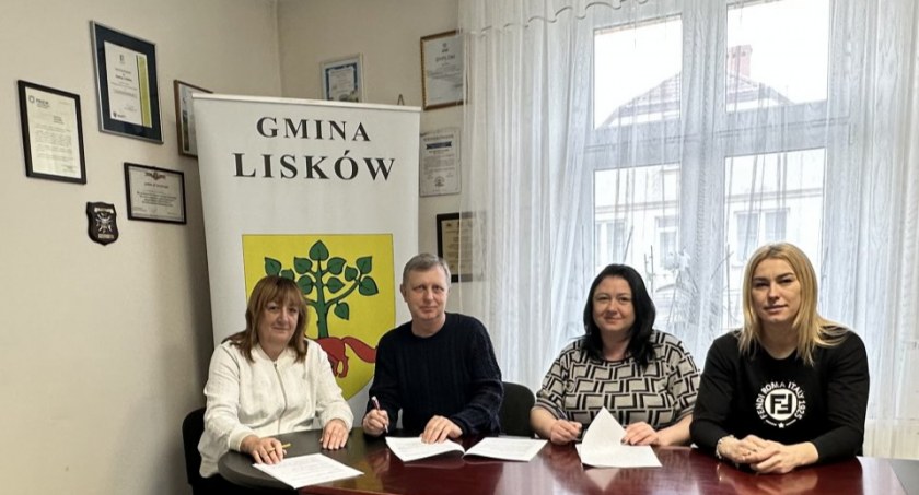 Podpisanie umowy o realizację zadania publicznego z zakresu wspierania i upowszechniania kultury fizycznej w Liskowie 