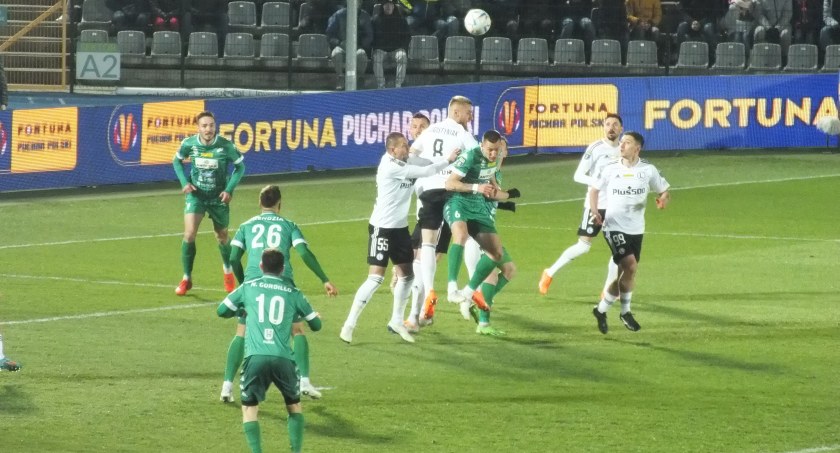 Legia Warszawa wygrała, KKS Kalisz zbiera gratulacje 