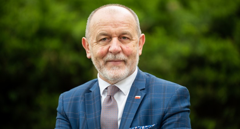 Jan Mosiński o inwestycjach w Kaliszu, pamięci o Janie Pawle II i wieku emerytalnym