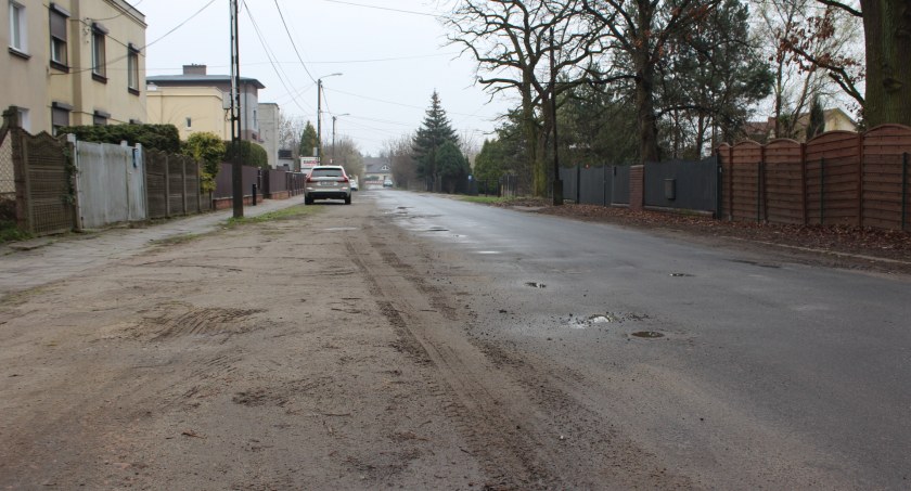 Dyrektor ZDM: Jeśli zajdzie potrzeba  na Moniuszki pojawią się ekrany