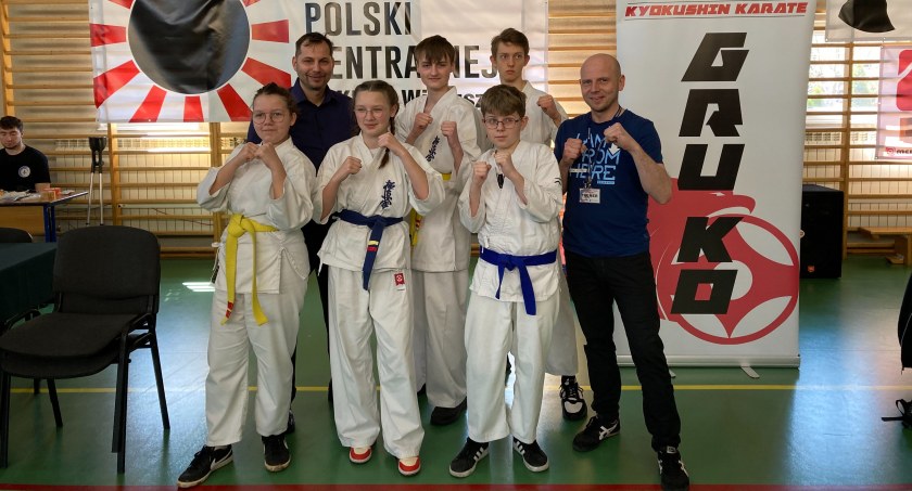 Medale w kata i w kumite dla kaliskich karateków