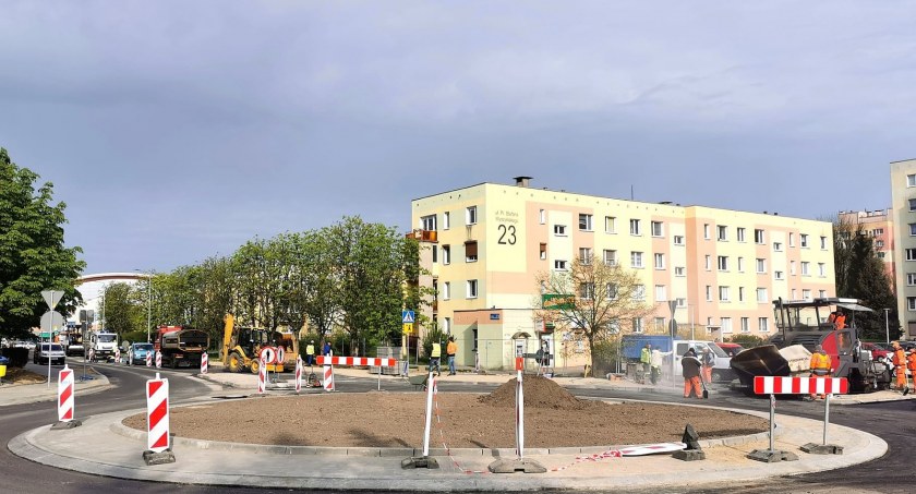 Przywrócenie ruchu  dwukierunkowego przy ul. Prymasa Stefana Wyszyńskiego