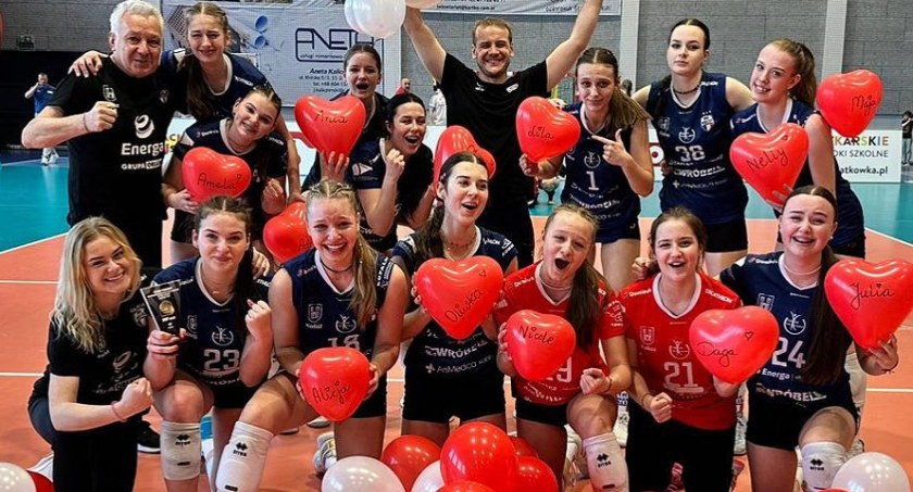 Młodziczki Energi MKS Kalisz ozłocone w Bartoszycach