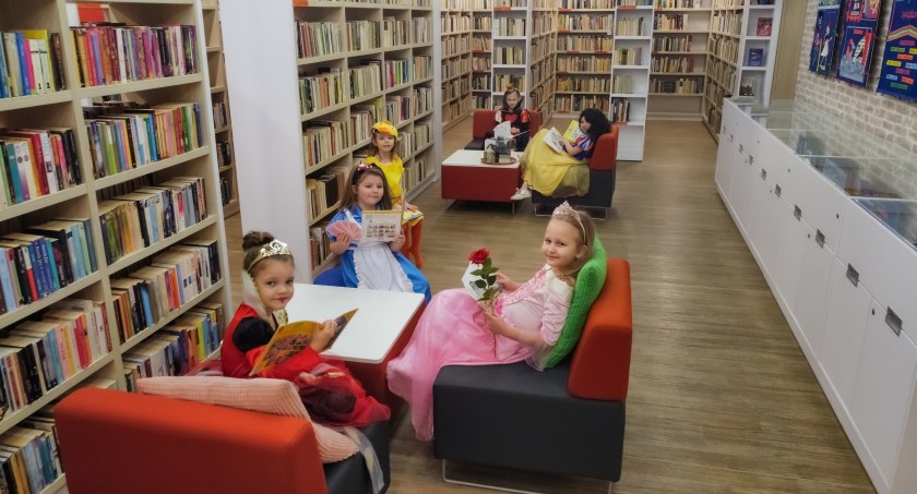 Bajkowe postacie wyszły z książek