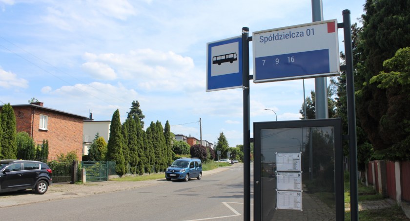 Mieszkańcy Zagorzynka domagają się zmiany trasy linii nr 16