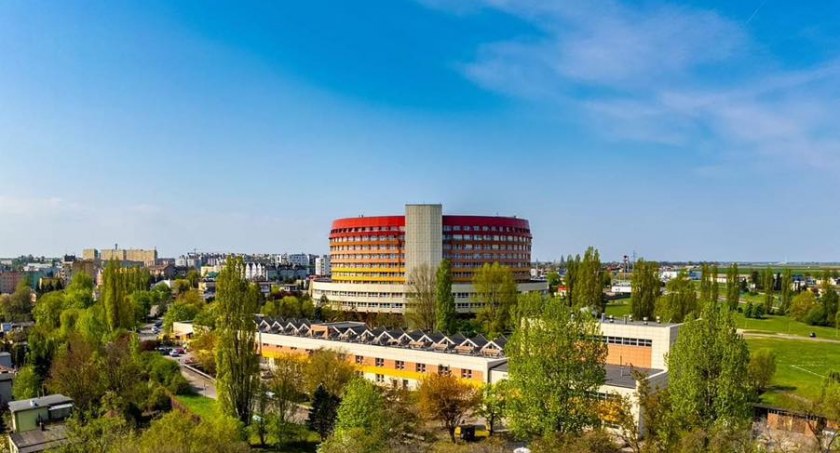 Urząd Marszałkowski przekazał 2,5 mln zł dla kaliskiego szpitala