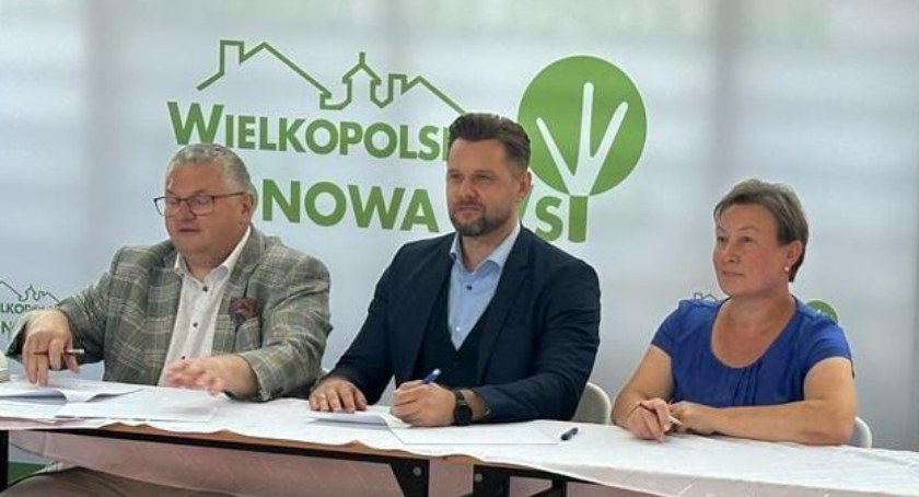Blisko 250 tys. zł dofinansowania na realizację projektów dla gmin powiatu kaliskiego   