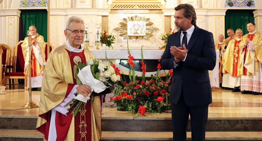 Ks. prałat Stanisław Tofil Honorowym Przyjacielem Kalisza