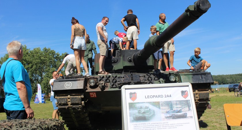 Niezwykły piknik militarny w Szałe