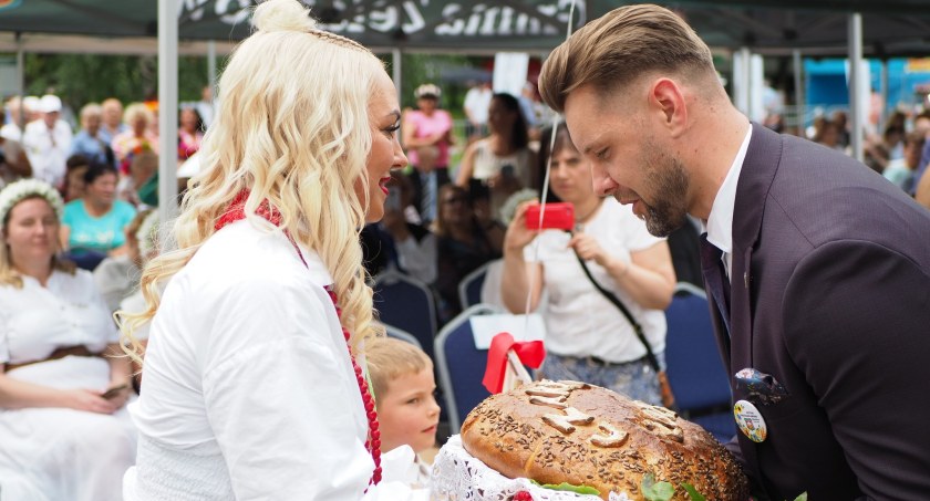 Gmina Żelazków rozpoczęła dożynkowy serial. Gdzie i kiedy kolejne dożynki w naszym powiecie?