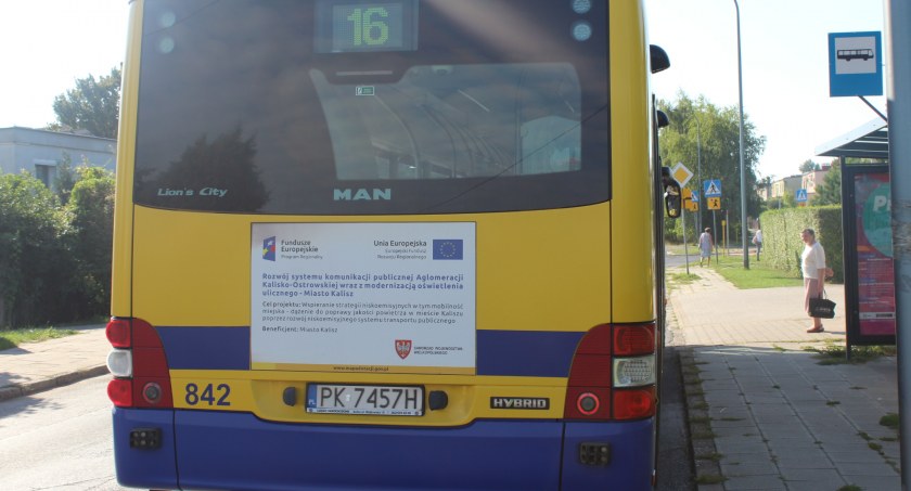 Linia numer „szesnaście”  powraca do poprzedniej trasy!