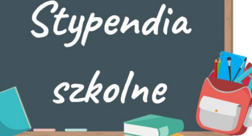 Stypendia szkolne 2023/2024 – w gminie i mieście Stawiszyn można składać wnioski