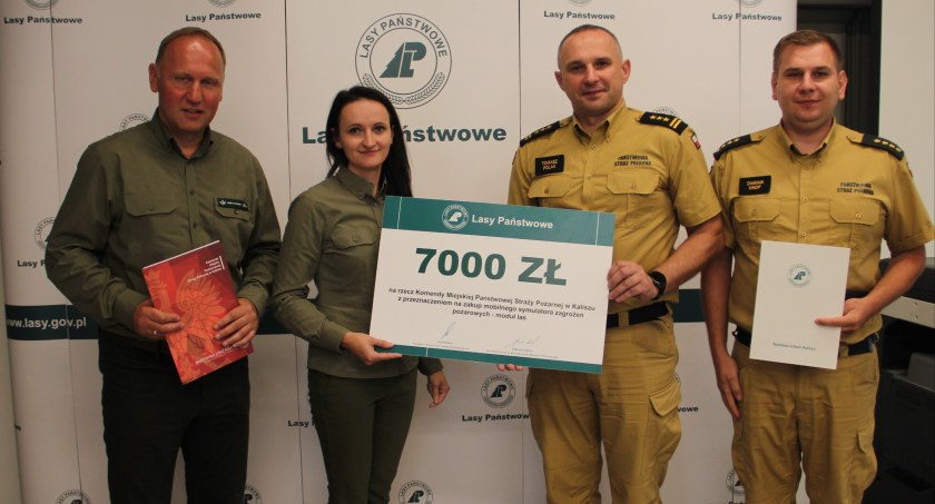 Nadleśnictwo Kalisz wsparło zakup mobilnego symulatora pożarów