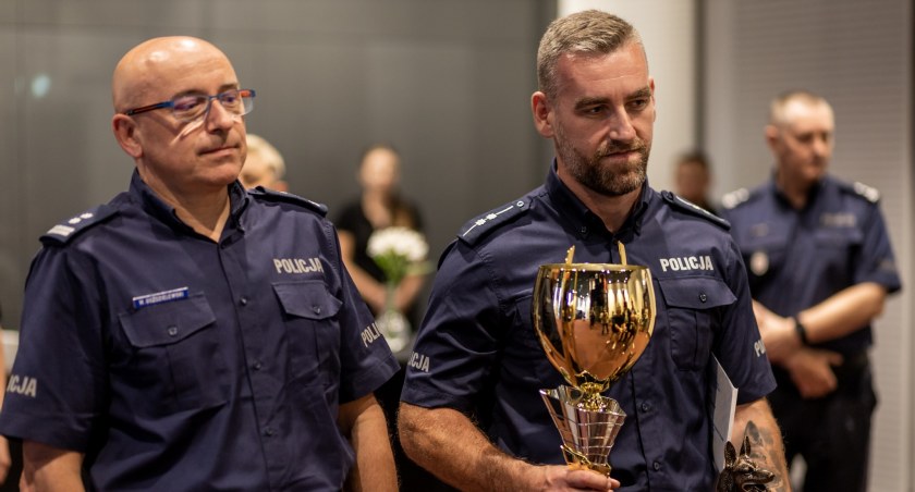 Zwycięzcy Kynologicznych Mistrzostw Policji gośćmi Marszałka Województwa Wielkopolskiego