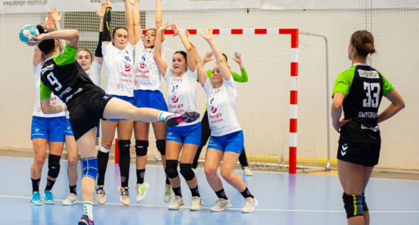 Powalczyły, ale przegrały. Piłkarki ręczne z Kalisza nadal bez punktów