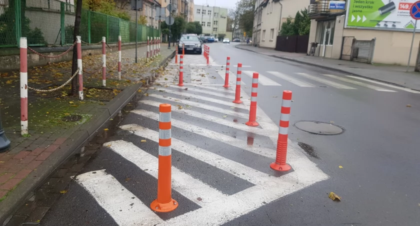 Ubywa miejsc parkingowych...