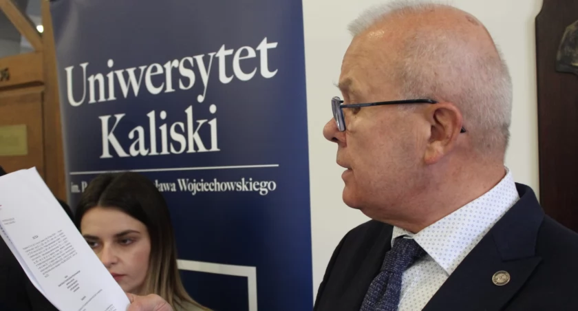 Prokurator postanowił w sprawie oskarżeń Uniwersytetu Kaliskiego przez Izbę Lekarską